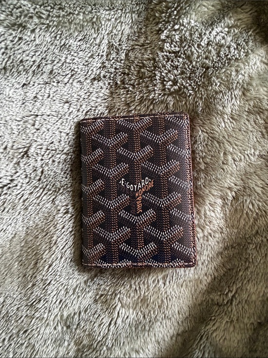 Goyard Other - Goyard Brown & Tan Patterned Card Holder